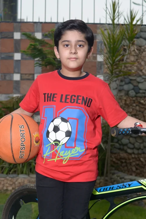 The Legend 10 Player T-Shirt – Red Football Graphic Tee for Boys