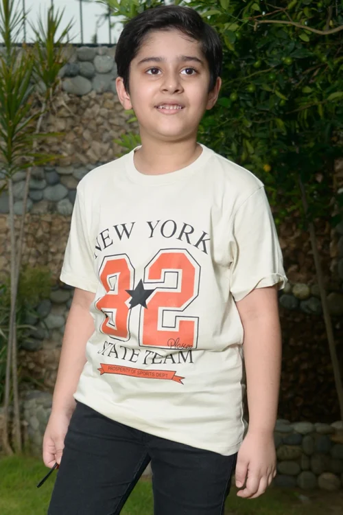 New York 82 T-Shirt – Cream Sports Graphic Tee for Boys